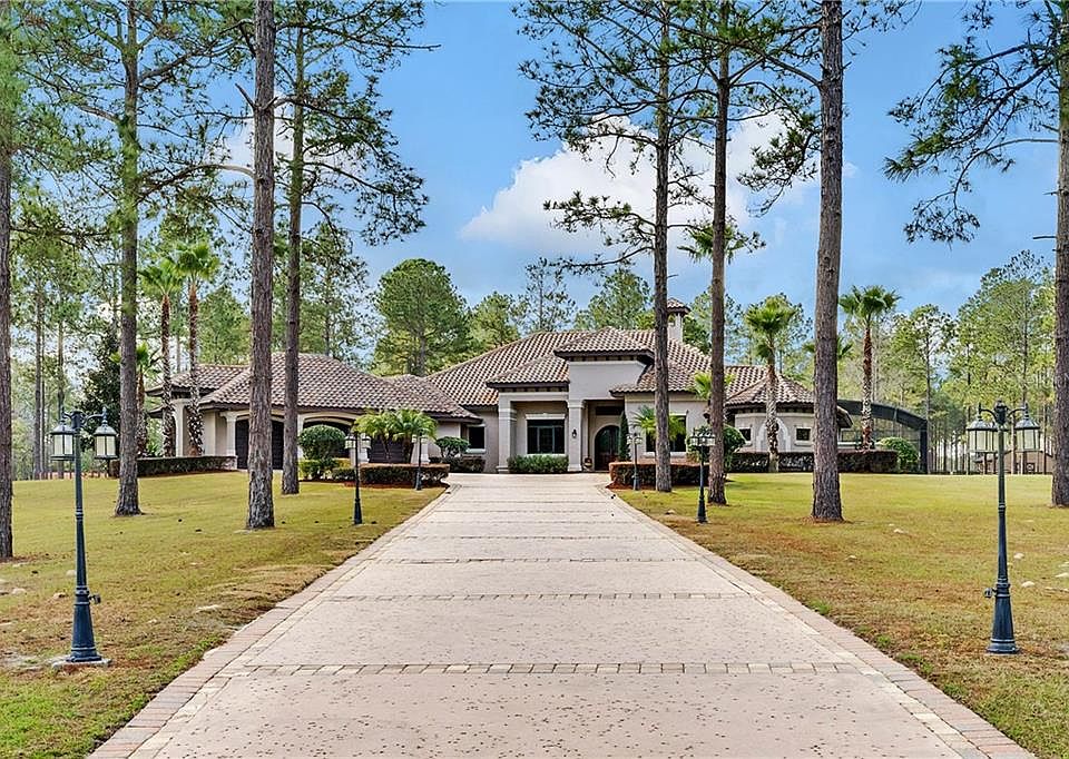 1st image of 24040 Green Gardens Ct