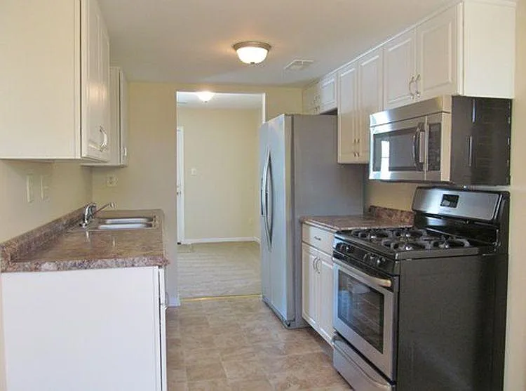 Building Photo - 1506 Kemper St