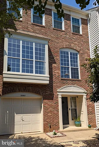 20867 Trinity Sq Photo 1