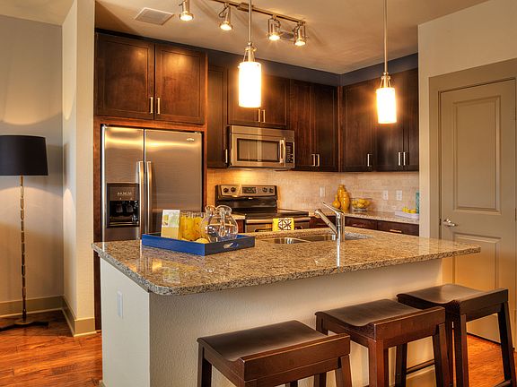 5th image of 5920 E University Blvd #5221