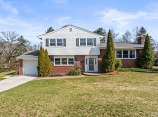 51 Agate Rd, East Brunswick, NJ 08816