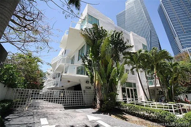 1 bed, 1.5 bath, 750 sqft, $2,700 — Photo 4