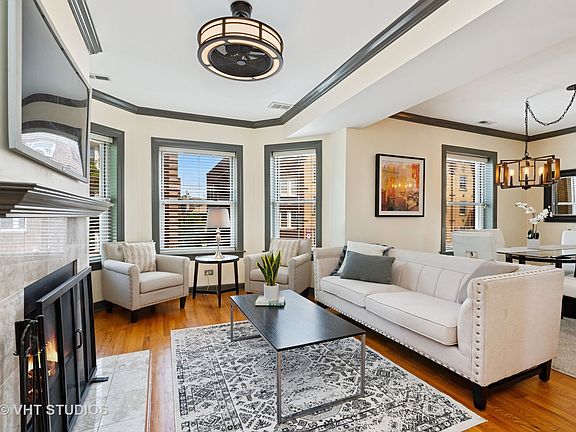 2nd image of 2577 W Montrose Ave #2
