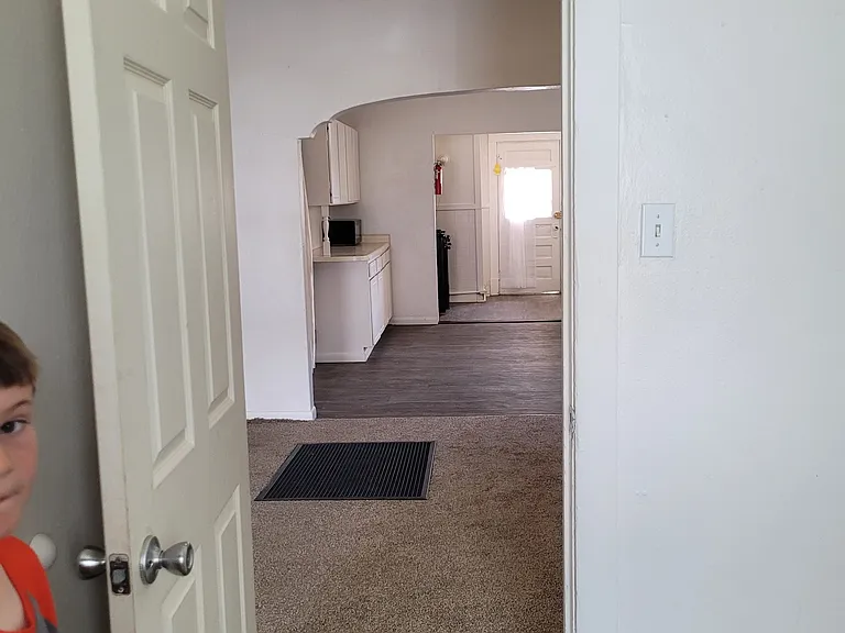 608 Elias Ave #608 — Photo 15