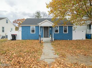 8 Hudson Ave, Hazlet, NJ 07730