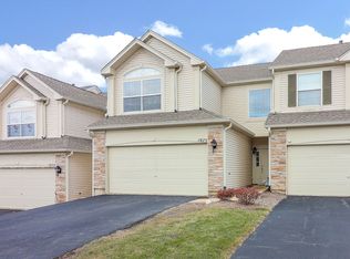 1675 Fredericksburg Ln, Aurora, IL 60503