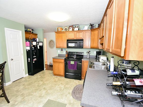 5th image of 327 W Kentucky Ave