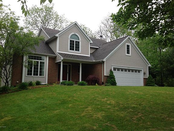 2nd image of 7205 Rolling Highlands Ct NE