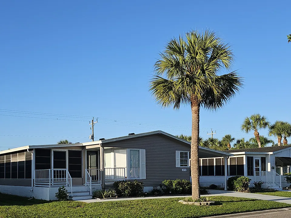 373 Bimini Cay Cir
