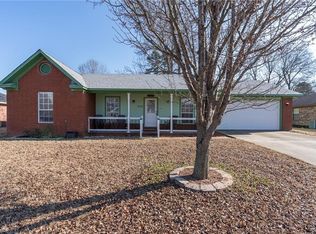 2108 Broken Hill Dr, Van Buren, AR 72956