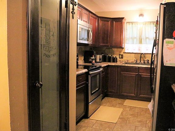 4th image of 600 E Krebs Ave