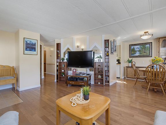 4th image of 2270 196th St #23