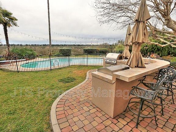 5th image of 8520 Emperor Dr