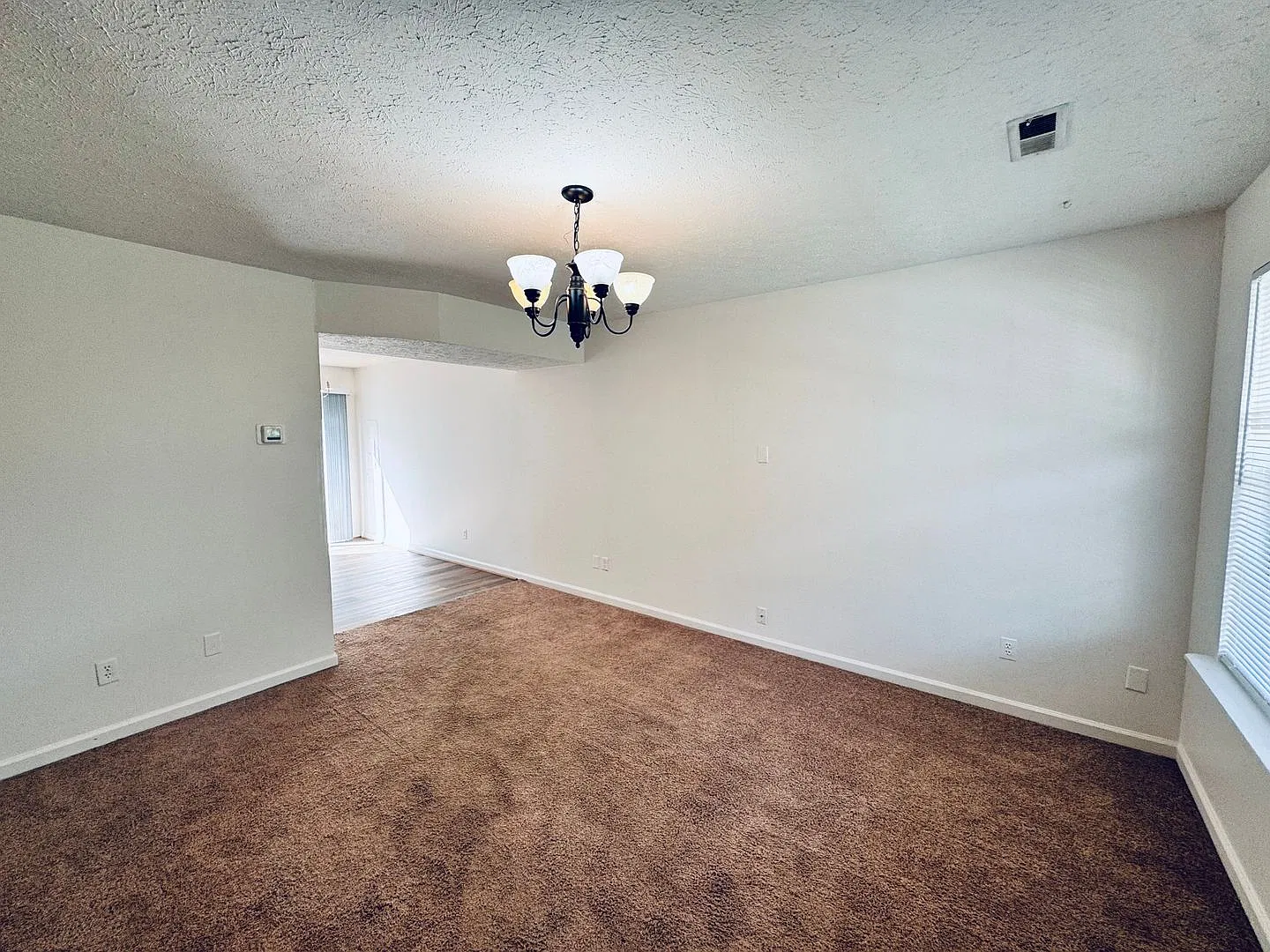 2BR/1BA Home in Linkhorne — Photo 3