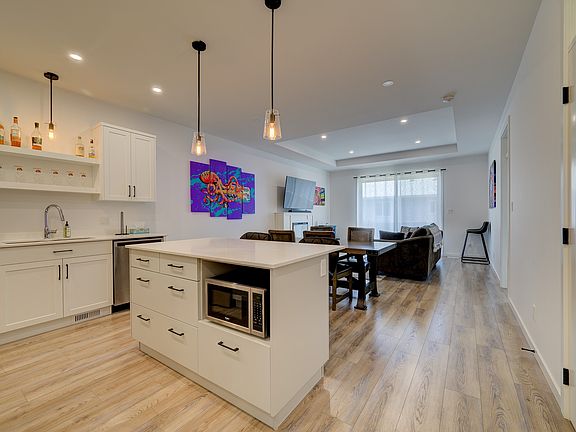 4th image of 220 Shepherd Rd #2