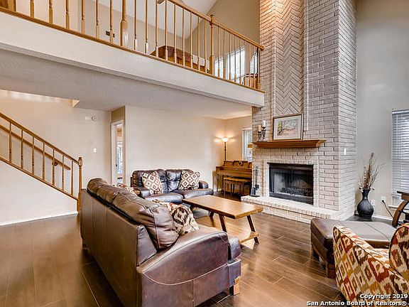 2nd image of 21111 Malibu Colony