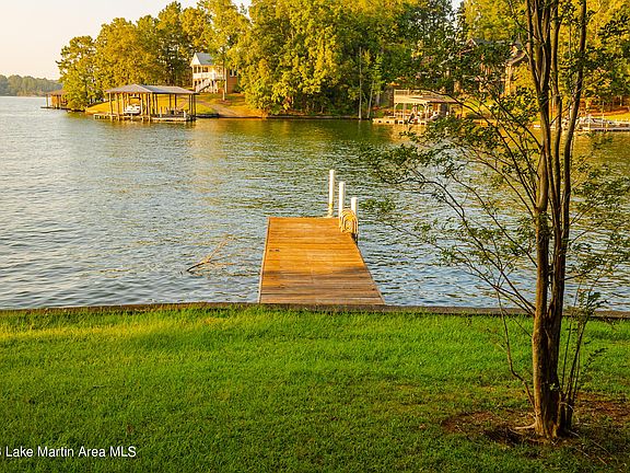 2nd image of 14 Magnolia Crst