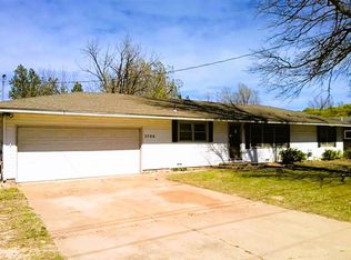 3206 W Chestnut Ave, Enid, OK 73703