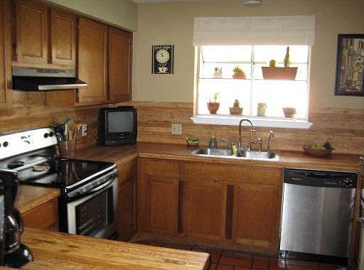 2nd image of 821 Saint Dominic Ct