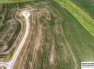 14 SW 142nd St, Crete, NE 68333