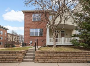 1669 Arona St #1, Falcon Heights, MN 55108