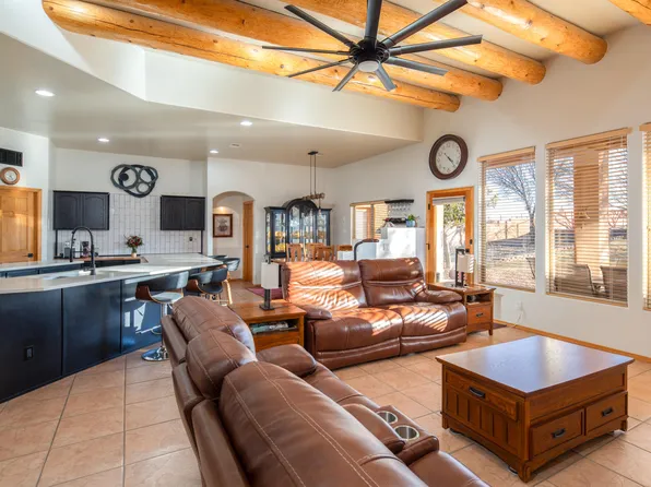7000 Vatapa Rd NE, Rio Rancho, NM 87144