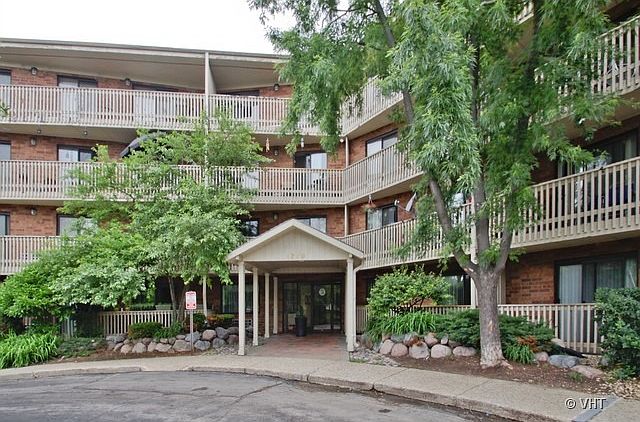 1st image of 1700 Wedgewood Dr APT 314