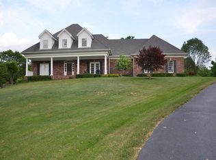 8 Braxton Ct, Simpsonville, KY 40067