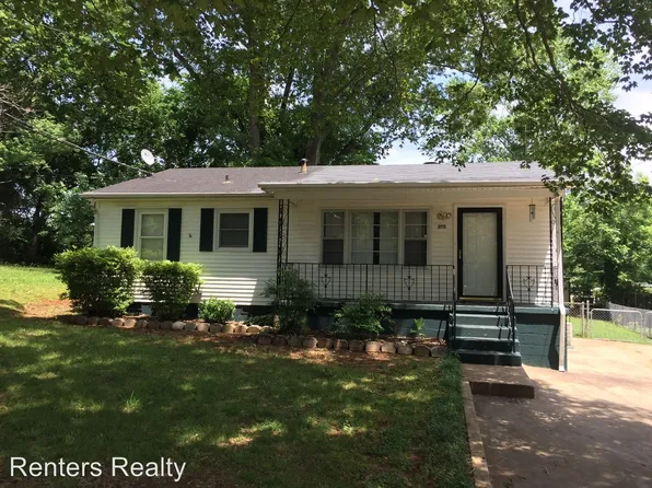 305 S Plymouth Rd NW, Huntsville, AL 35811