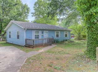 635 Sumner Pl, Winston Salem, NC 27101