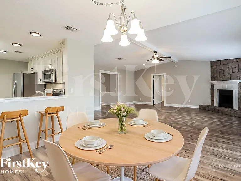 6181 Island Forest Dr — Photo 7