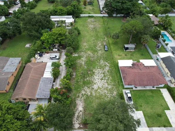 XXX Nw 47 Ave, Miami Gardens, FL 33054
