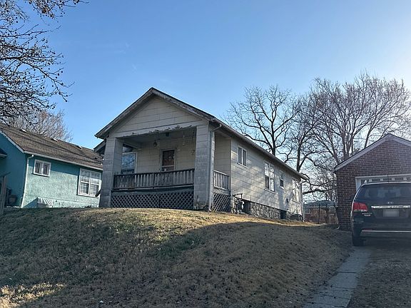 3rd image of 2517 Drury Ave