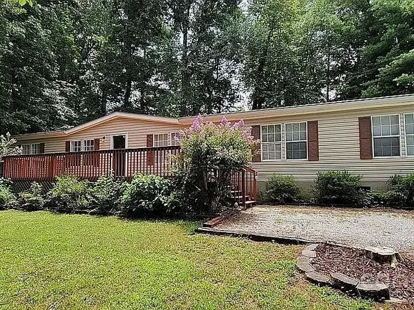 321 Holbert Rd, Hendersonville, NC 28791