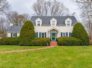105 Edgemoor Dr, Lexington, KY 40503