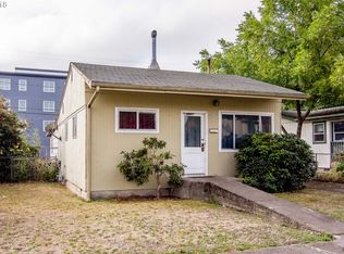 1059 A St, Springfield, OR 97477