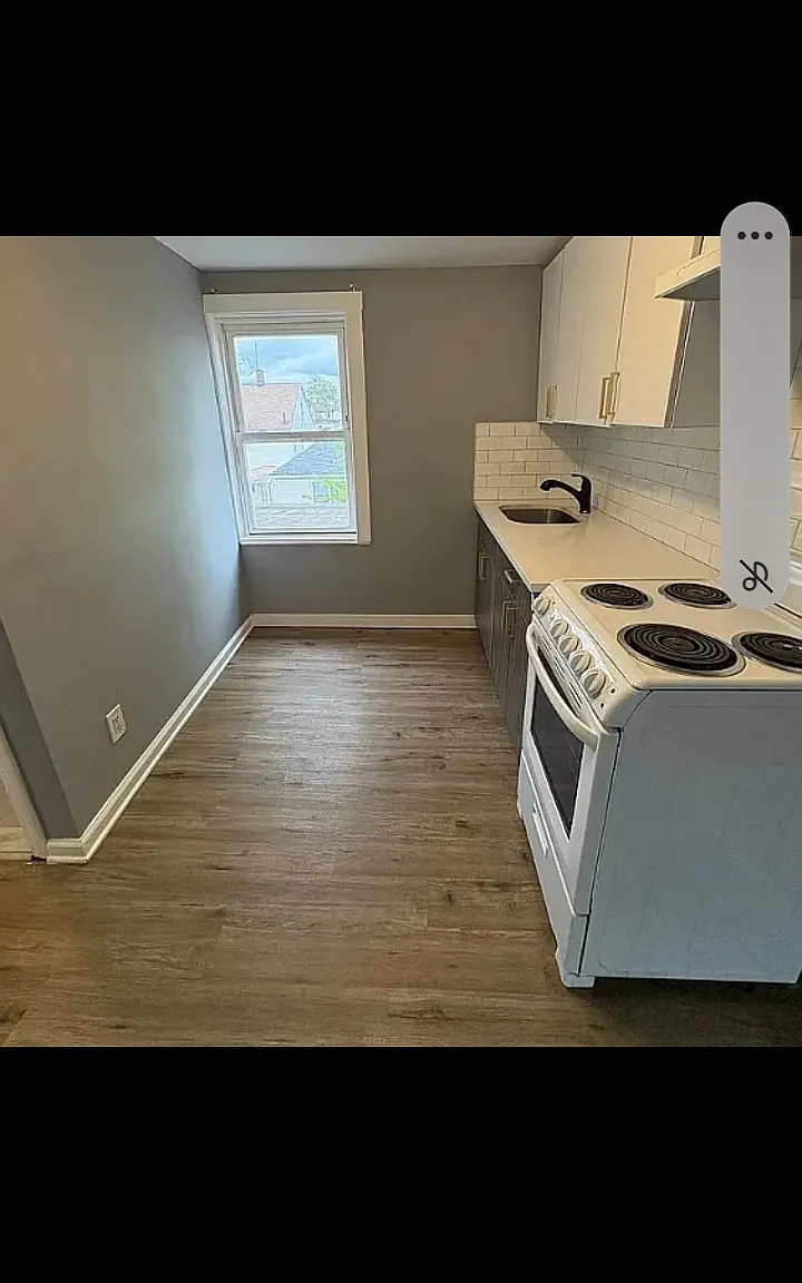 1 bed, $1,500 — Photo 1