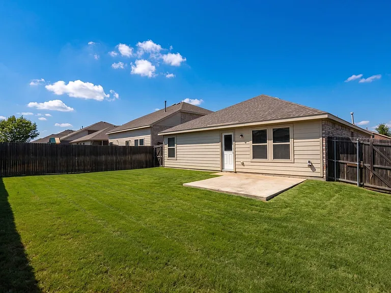 767 Myrtle Ln — Photo 11