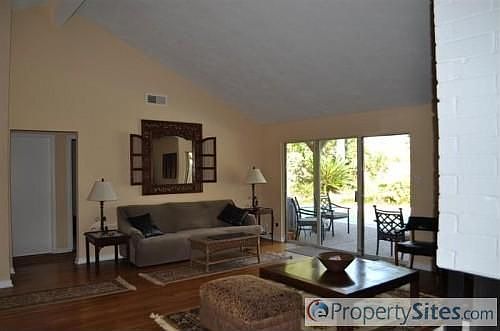 3rd image of 406 Bull Run Dr