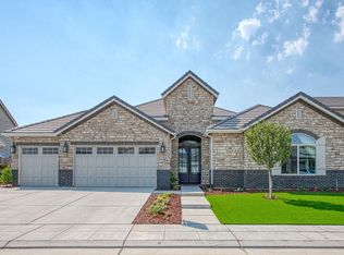 678 Ponderosa Way W, Madera, CA 93636