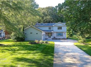 926 N Harrison St, Algonquin, IL 60102