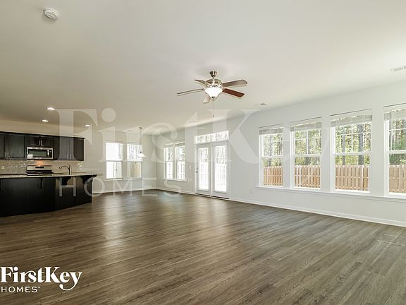 2nd image of 421 Sanctuary Park Dr