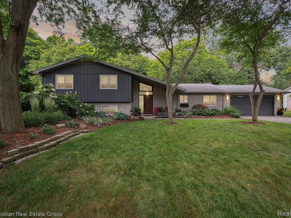 1st image of 25291 Briarwyke Dr