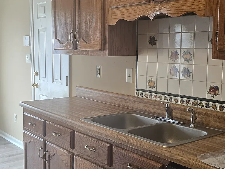 7667 Baysweet Dr — Photo 12