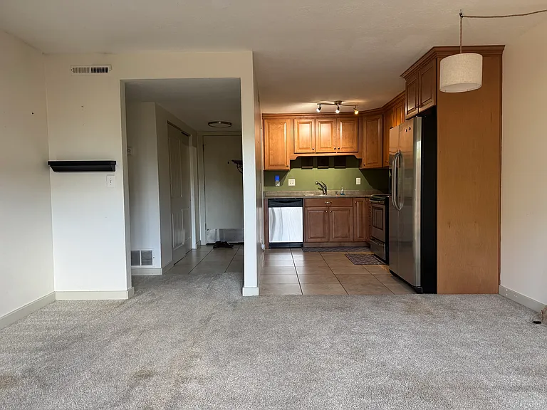 24 W Lester Ave #C17 — Photo 7
