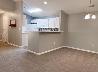 9812 Legends Creek Dr APT 206, Indianapolis, IN 46229