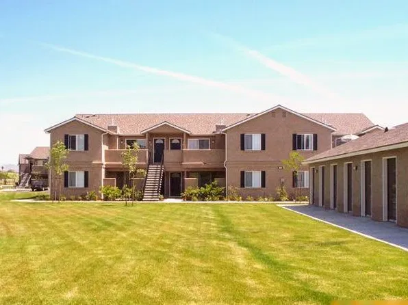 175 Pollasky Ave, Clovis, CA