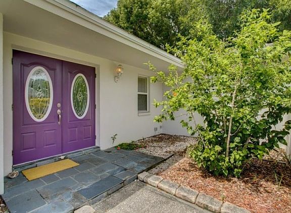4th image of 2609 Pinewood Dr