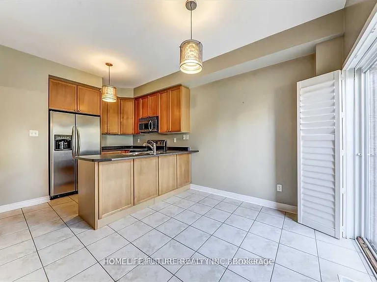 20 Kenilworth Cres — Photo 11