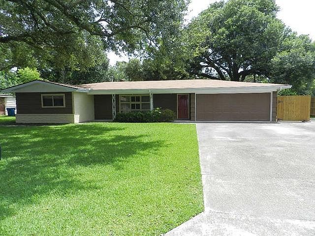1st image of 112 Sunny Ln